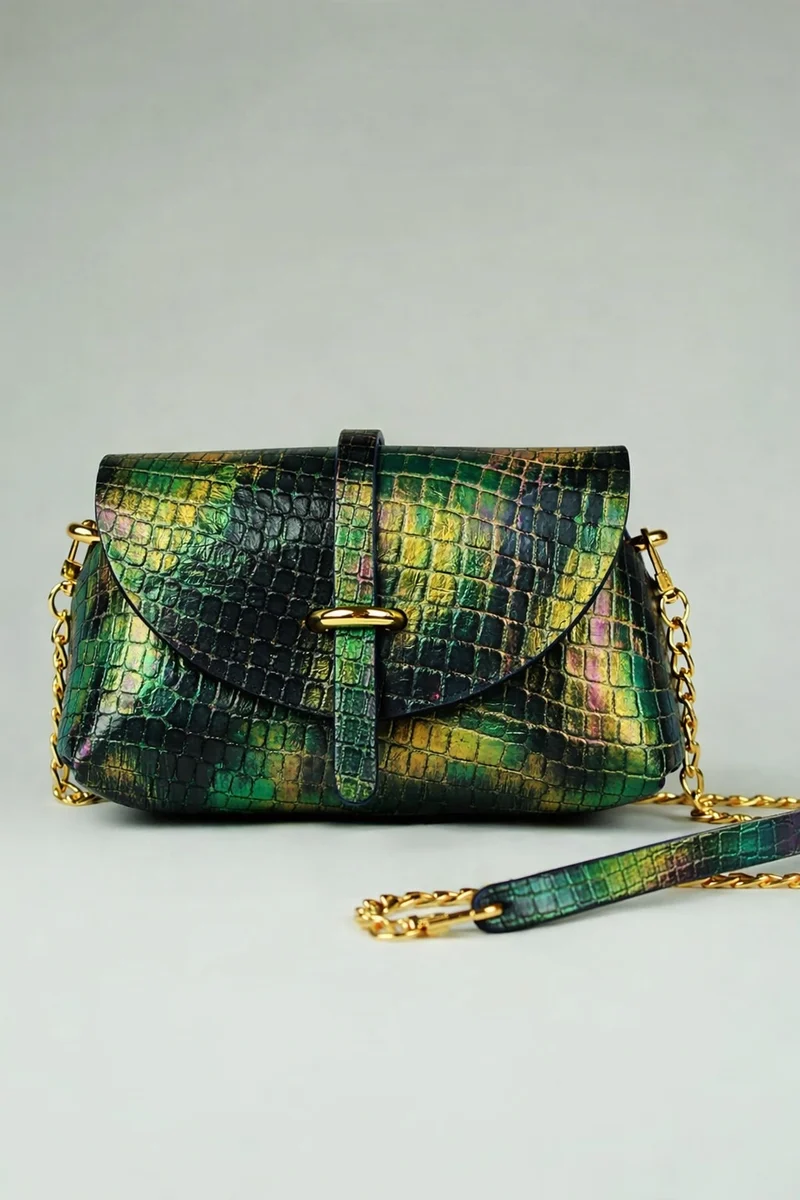 SAC B PIA