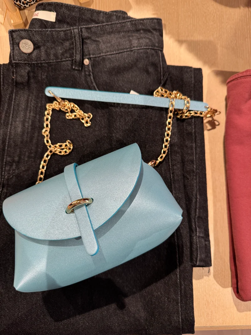 Sac B Tout en Cuir Irisé Yvette ✨✨✨