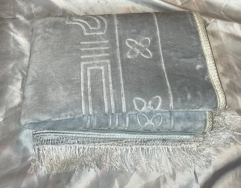 Tapis en velours épais gris clair - sans personnalisation