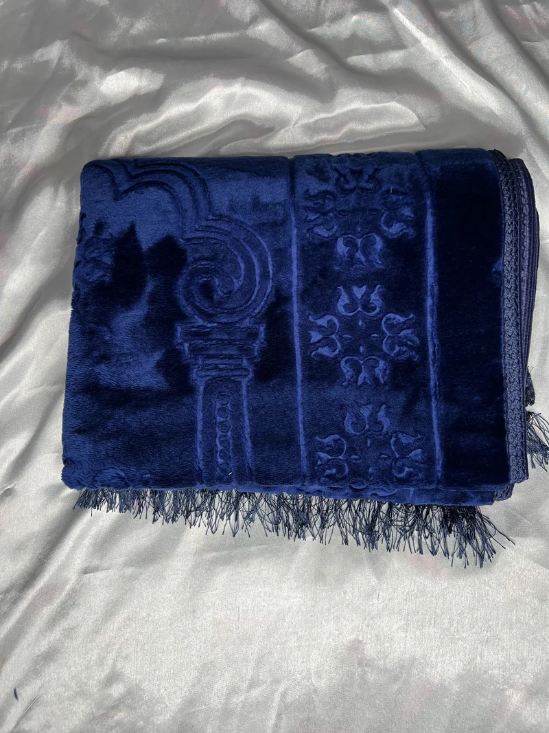 Tapis en velours épais bleu nuit - sans personnalisation