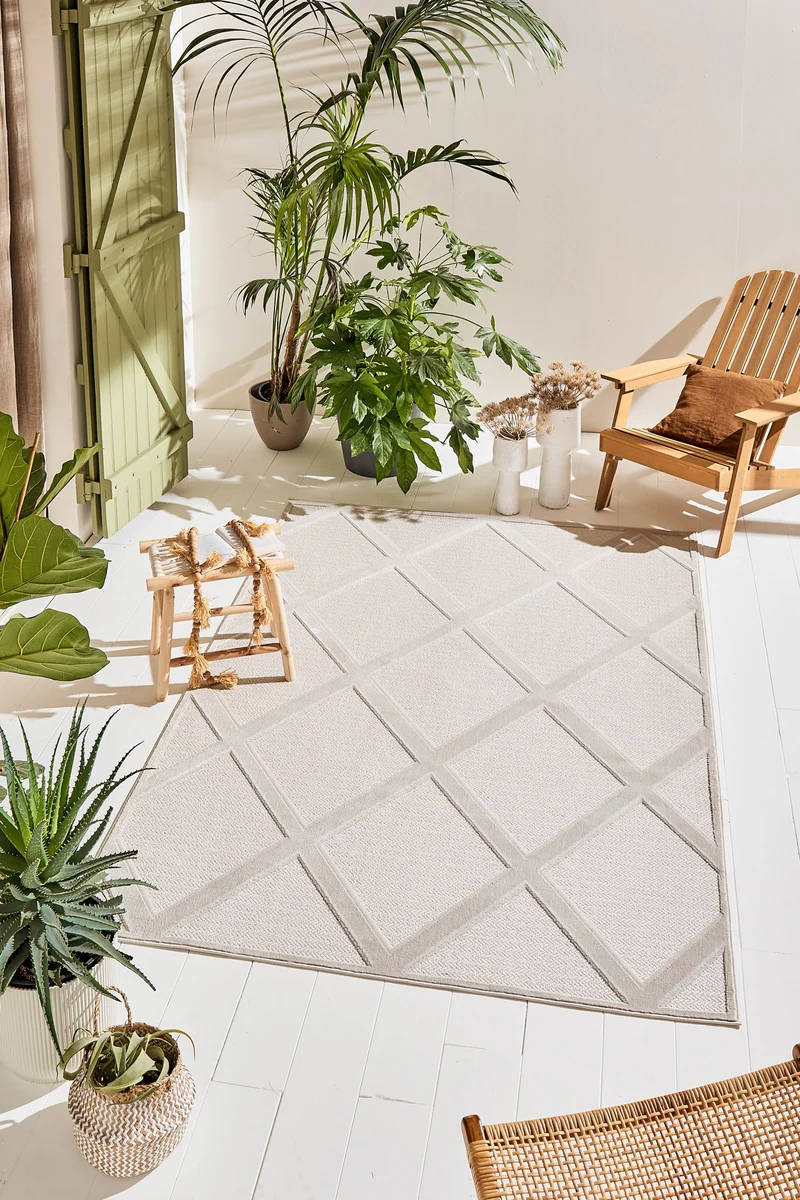 Tapis intérieur extérieur motif gros losanges crème : LOO328CRE