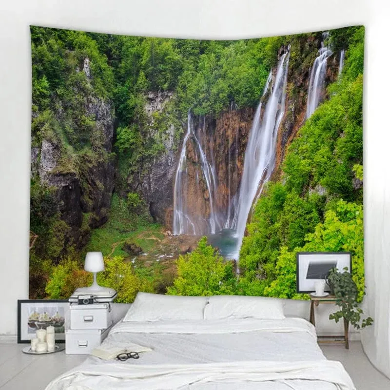Tapis mural cascade montagnarde