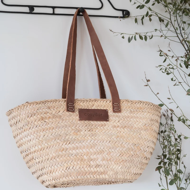 Panier Cabas ARTIZAN en feuille de palmier avec anses en cuir