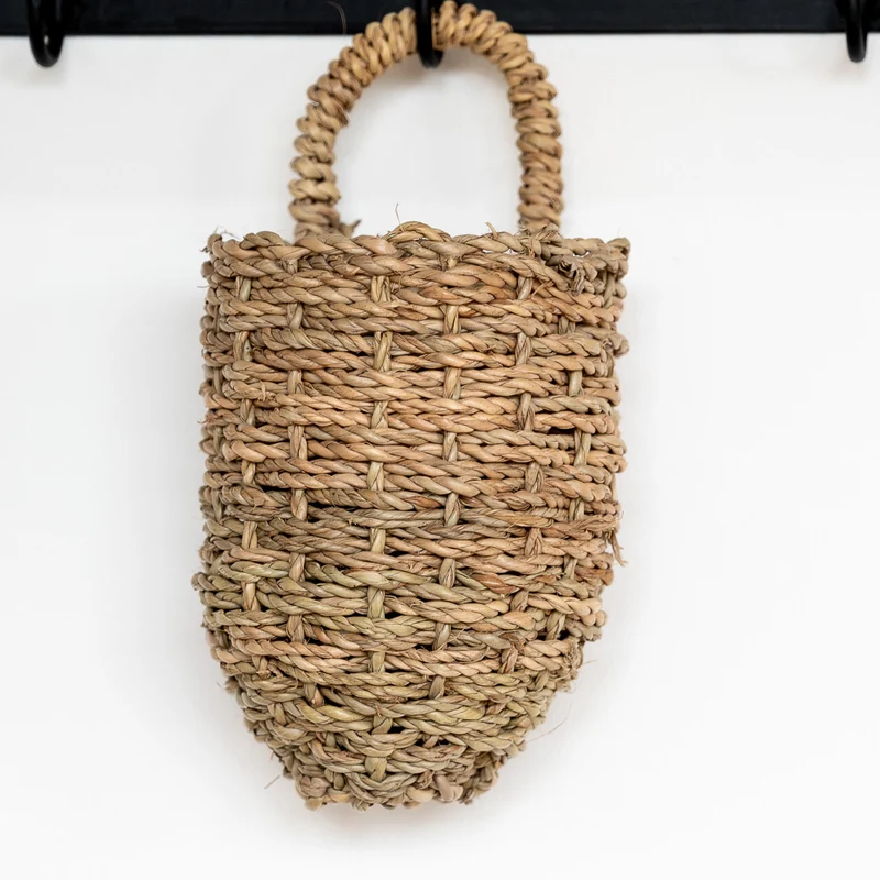 Panier mural ZEN à accrocher en corde de palmier avec anse tressée