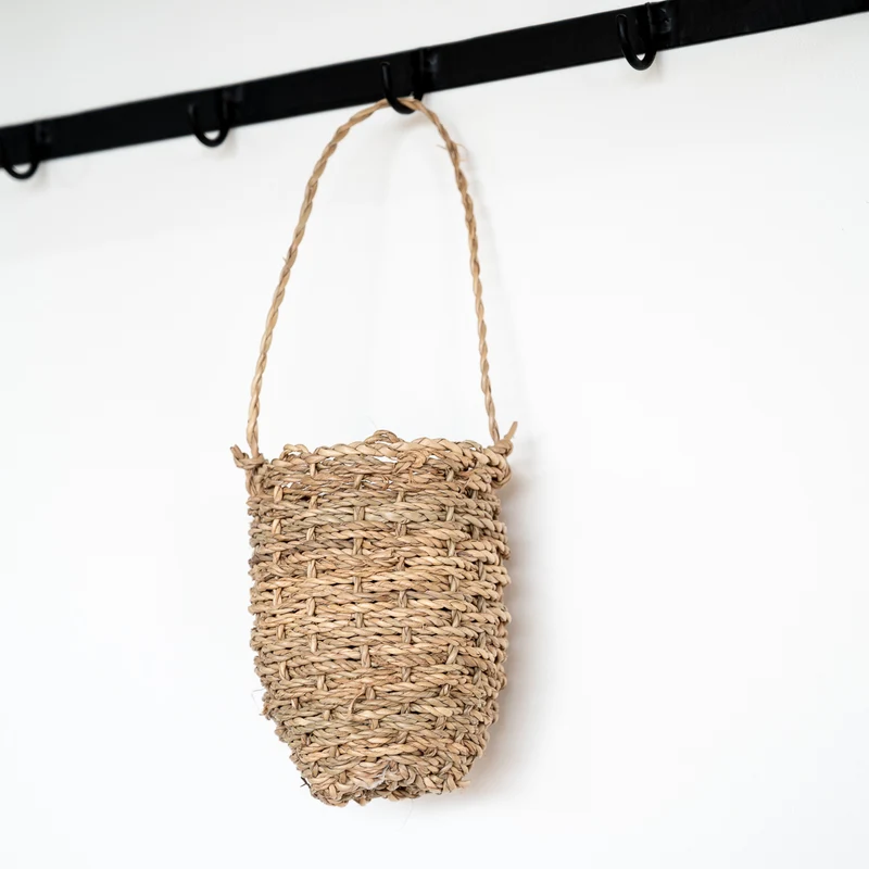 Petit panier ZEN à suspendre en corde de palmier naturelle