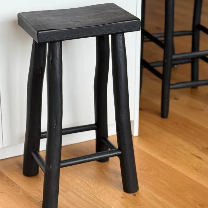 Tabouret Haut en Bois Massif Noir RYO - Artisanal